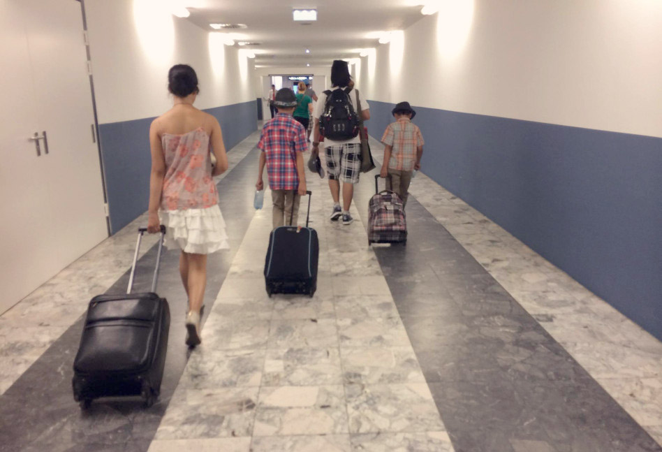 How To Reduce Family Travel Expenses through Mileage Points